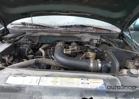 2000 Ford F-150 Lariat/Work Series/Xl/Xlt from USA, damaged, VIN 1FTRX18L3YNA51398